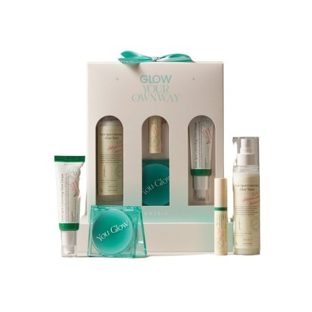 بكج Glow Your Own Way لتفتيح البشرة وتصحيح البقع الداكنة من AXIS-Y